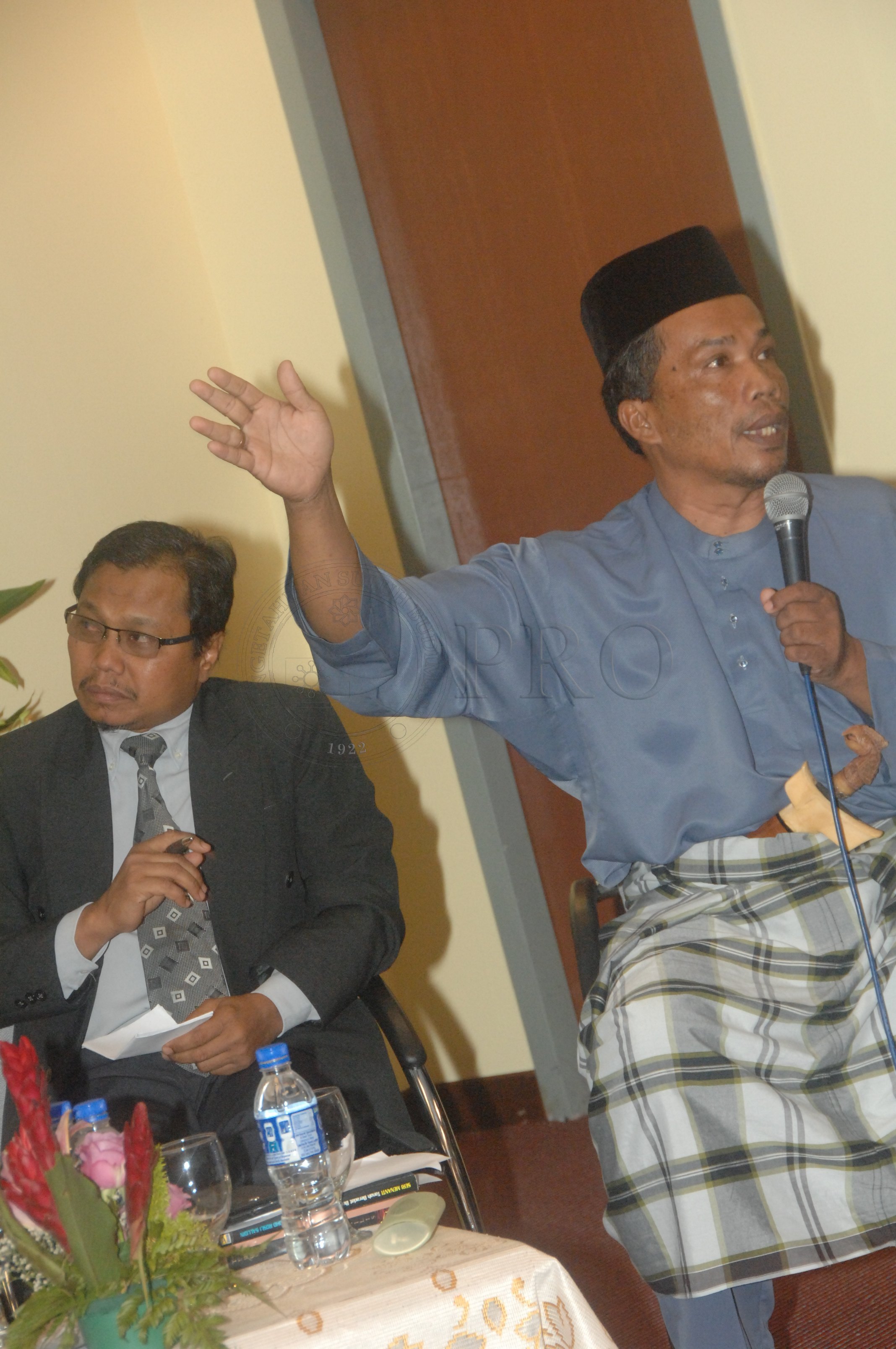 PRO 14 33 WACANA FBA 0259